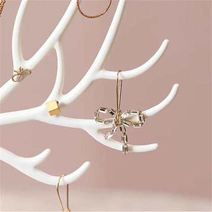 porte-bijoux-cerf-elegant-charme-nordique-pour-boucles-d-oreilles