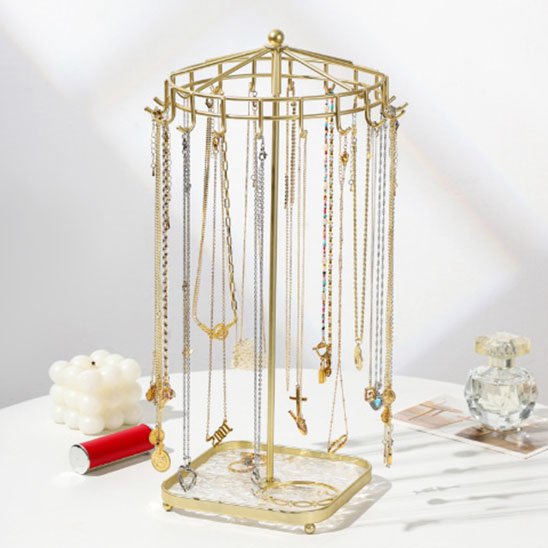 Porte-bijoux-maximise-le-rangement