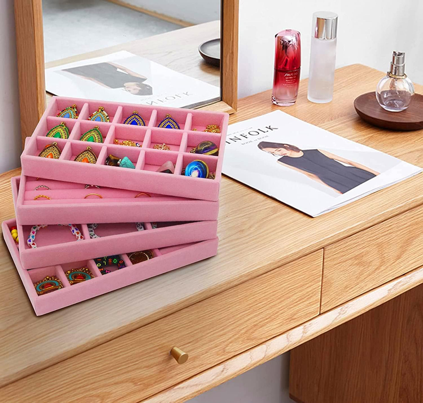 presentoir-bijoux-elegance-modulable-espaces-sur-mesure